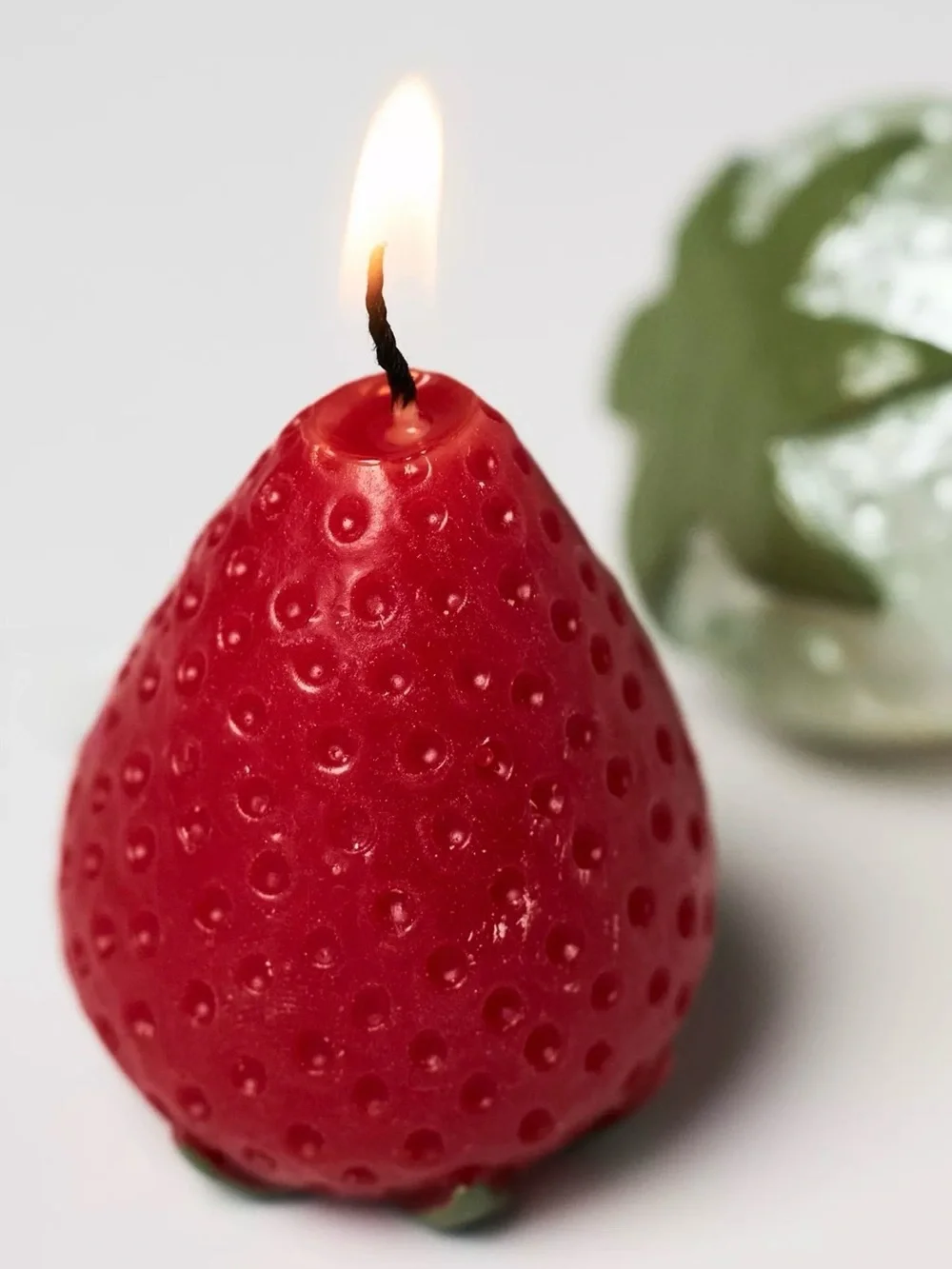 NEW Anthropologie Strawberry Shaped Wax Candles - Set of 4  🍓